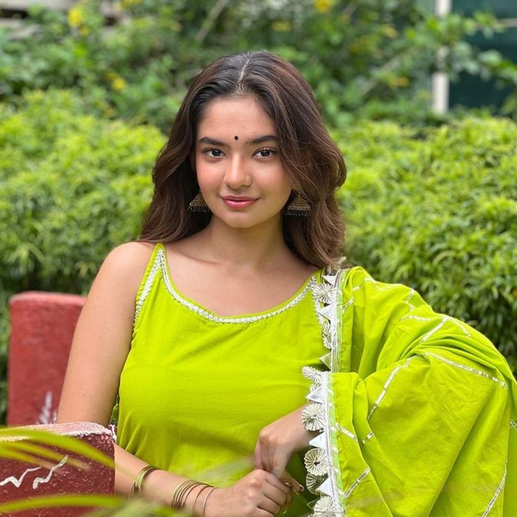 752px x 752px - Anushka Sen: Wiki, Biography, Age, Family, Height, internet Worth, young  man and a lot of