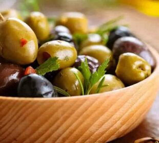 Discovering the Health Benefits and Side Effects of Olives