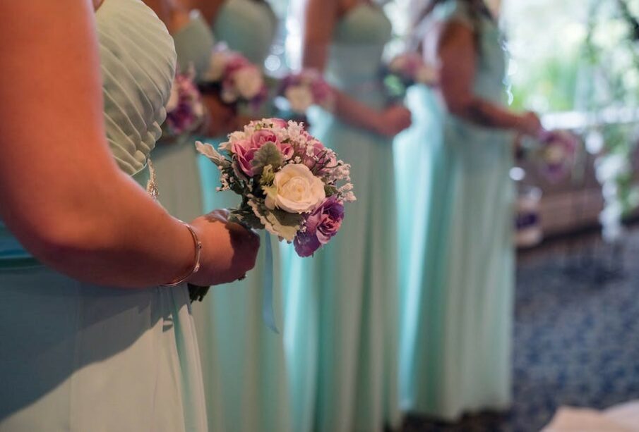 How to Choose and Incorporate Your Wedding Colors